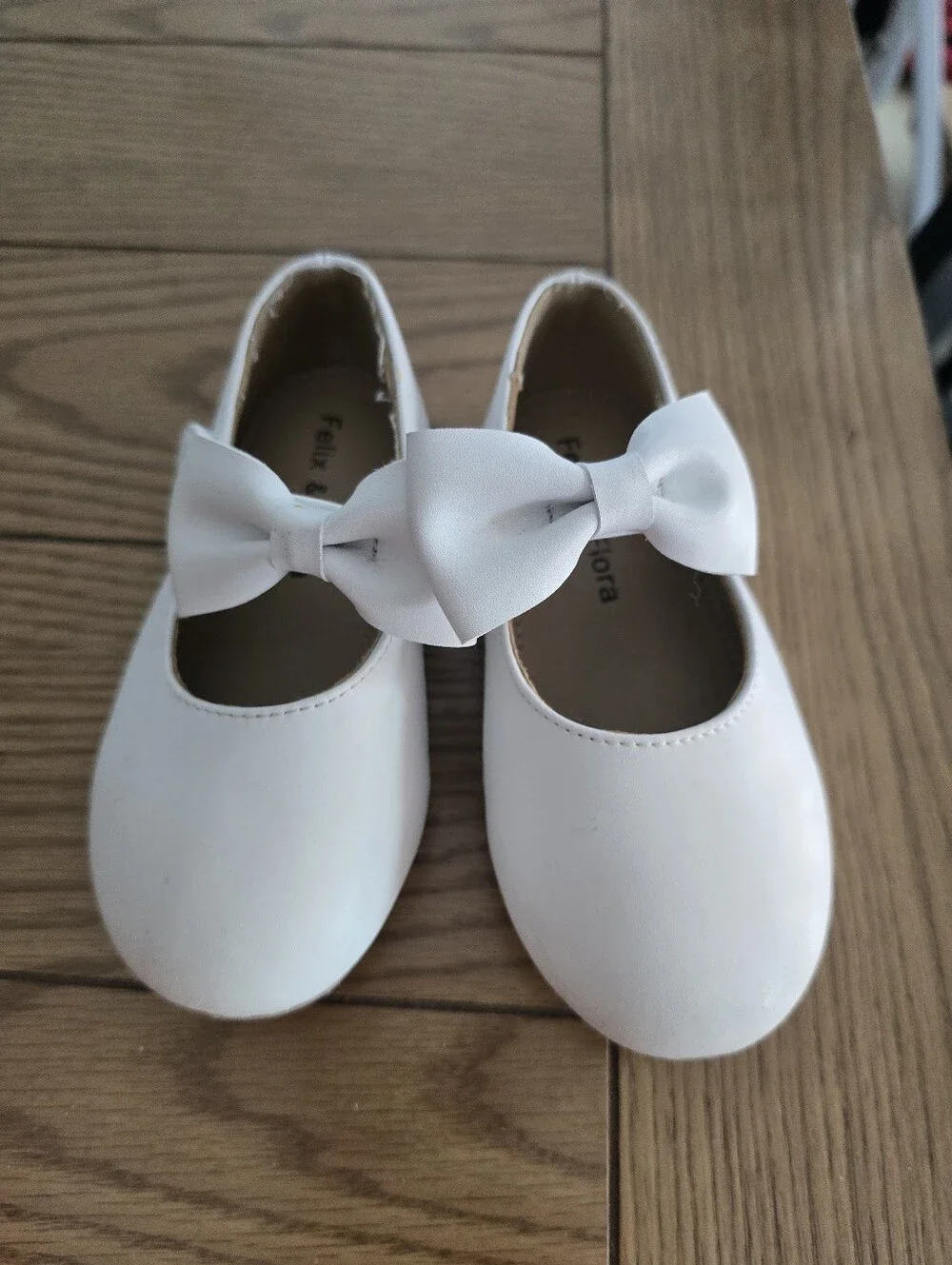 Girls' White Bow Mary Jane Shoes